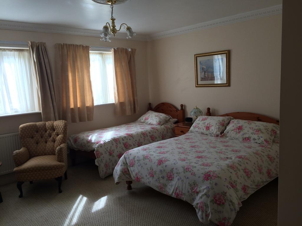 Half Moon Hotel Алфорд Номер фото